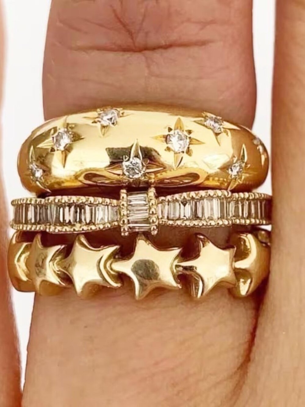 STARLIGHT STARBRIGHT THREE GOLDEN STACKABLE RIND SET SZ. 7 N